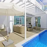 Paradisia