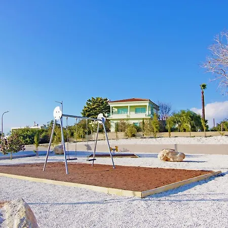 Paradisia Villa *