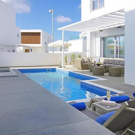 Villa Paradisia Ayia Napa